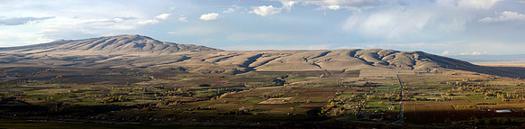Rattlesnake Mountain from the Horse Heavens