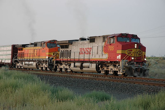 BNSF 705 and 4996